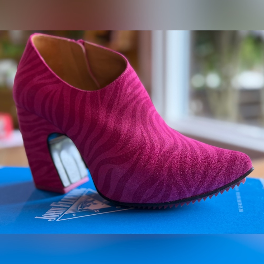 John Fluevog Fuchsia Fast Cars asymmetrical heeled shoes “Drifting”